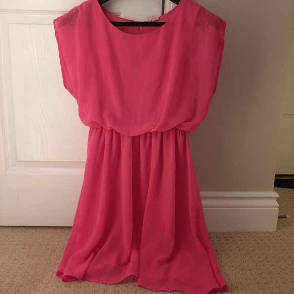 Pink dress - Picture 2 of 4